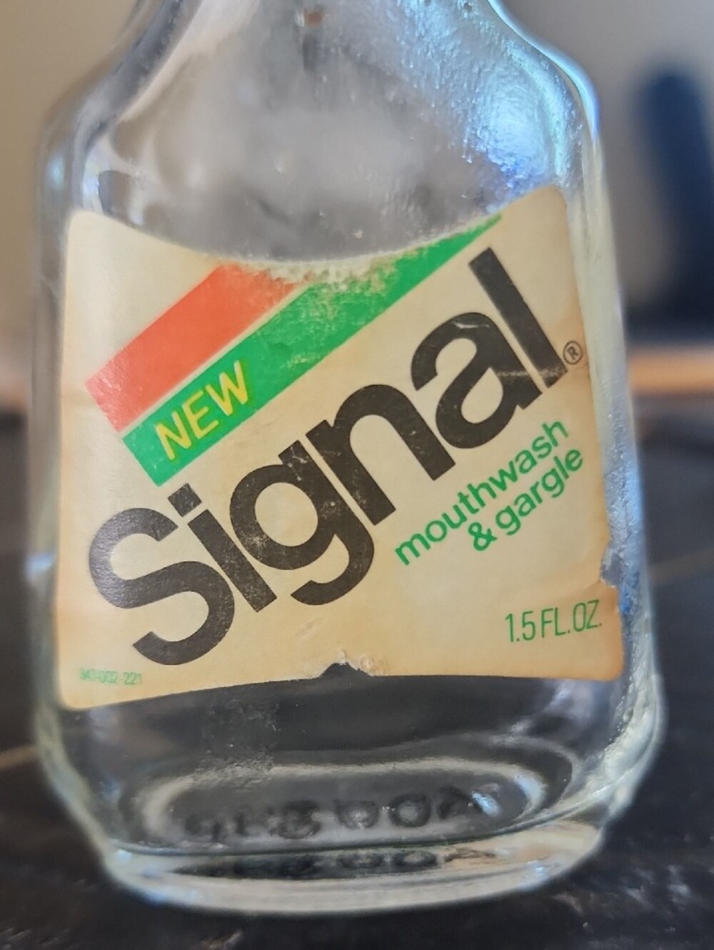 Vintage Signal Mouthwash & Gargle Mini Glass Bottle 1.5 fl oz | Collectible - Picture 2 of 8